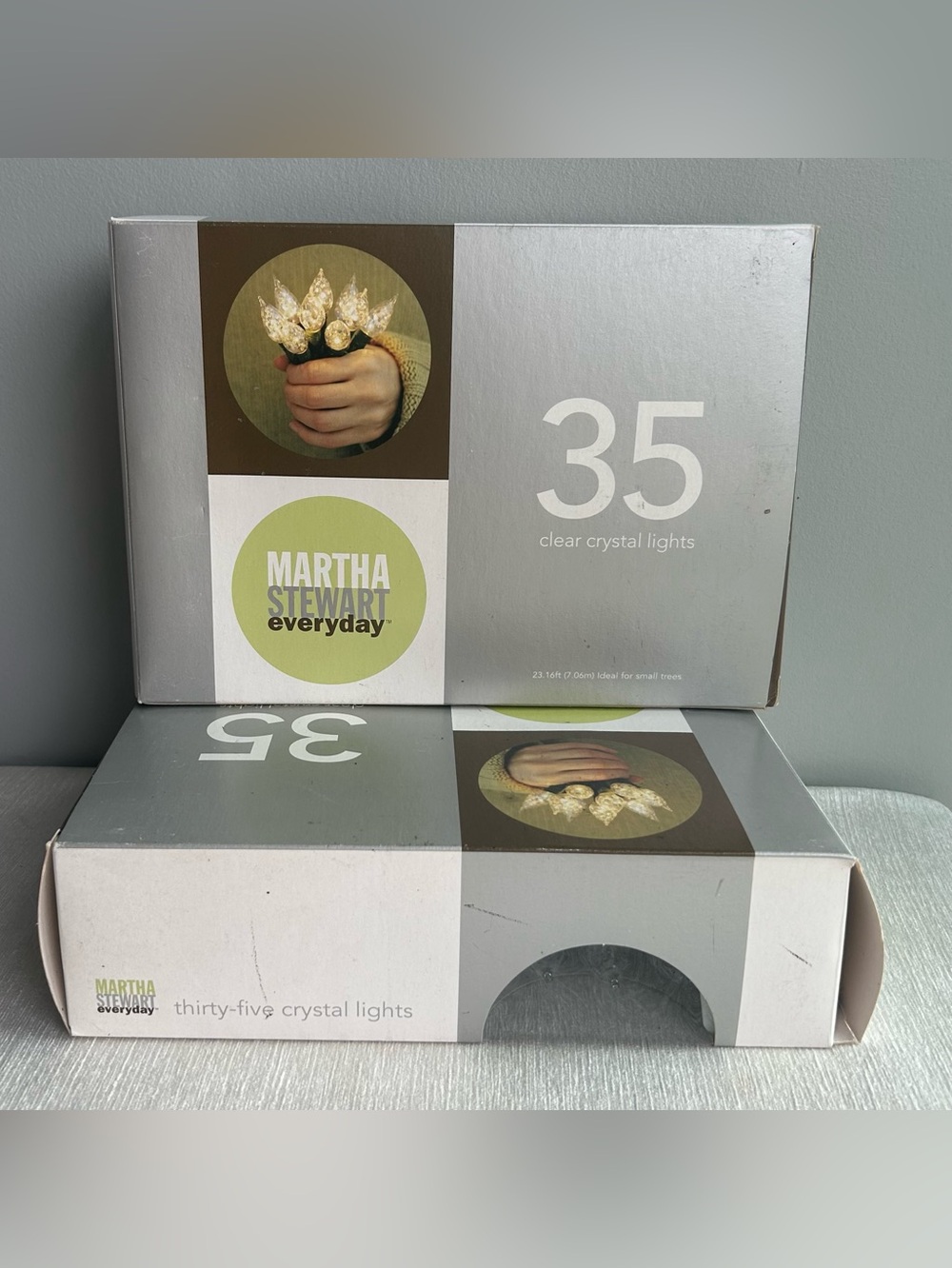 NIB (2)
MARTHA STEWART clear crystal light strands (*35 lights ea.)